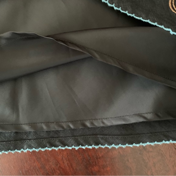 E-col-o-gie Irish Linen Floral Embroidered Black Skirt, Size 10 - Picture 14 of 14